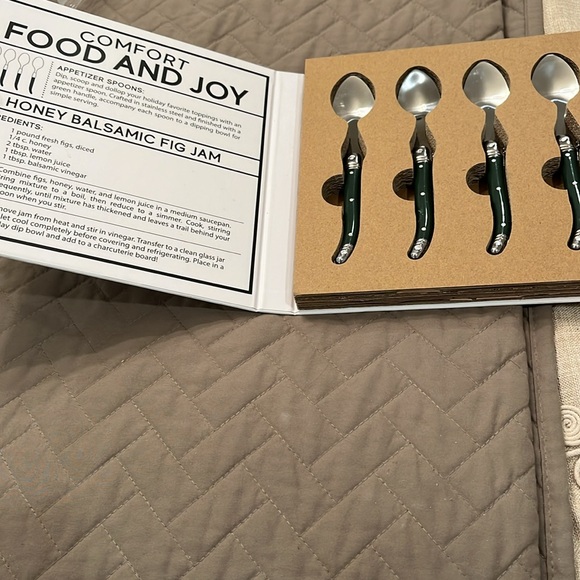 Green Charcuterie Spoon Set - Comfort and Joy/NIB - Picture 10 of 11